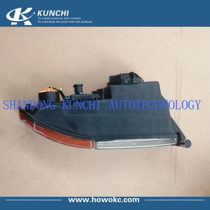 Sinotruk HOWO T5G T7H Sitrak Cabin Parts Front Combination Lamp Assembly 811W25320-6001 811W25320-6002